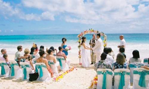 Casamento na Praia - cerimonia de casaemento na praia o que vestir