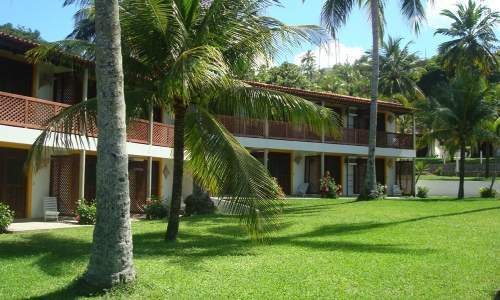 Bitingui Praia Hotel em Japaratinga, Alagoas - vista lateral